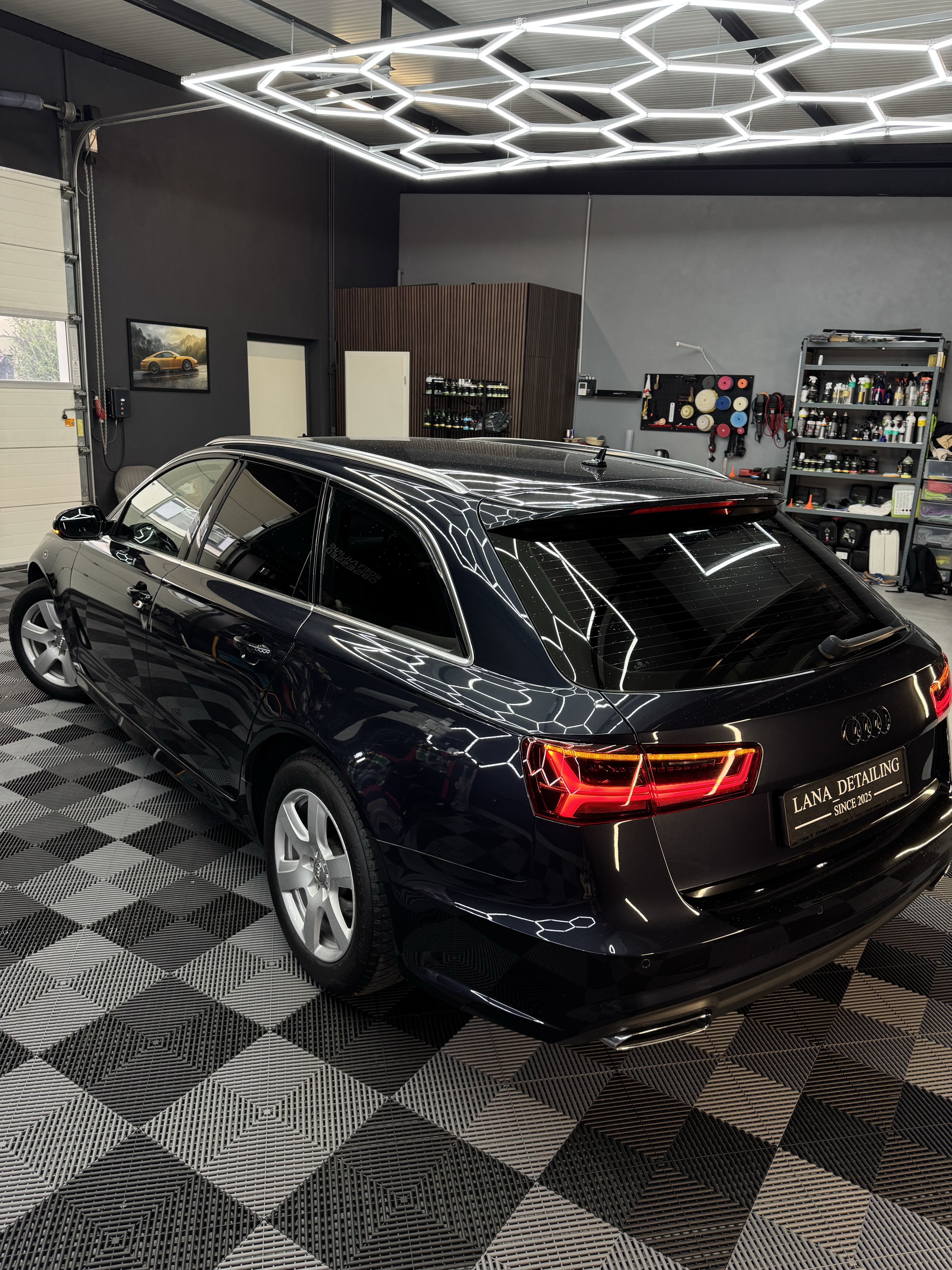 Audi A6 Avant mit getönten Scheiben